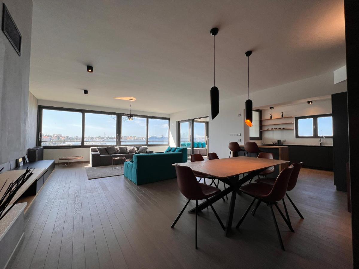 The View Luxury With Pool Apartment