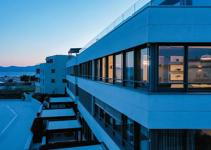 The View Luxury Residence With Pool