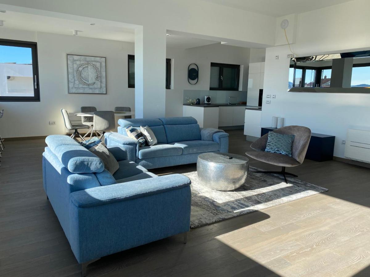 The View Luxury With Pool Apartment *
