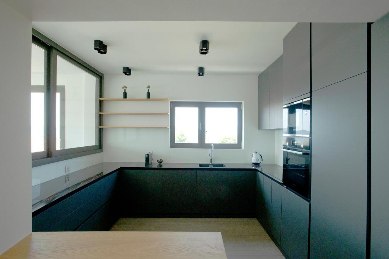 Apartment The View Luxury With Pool